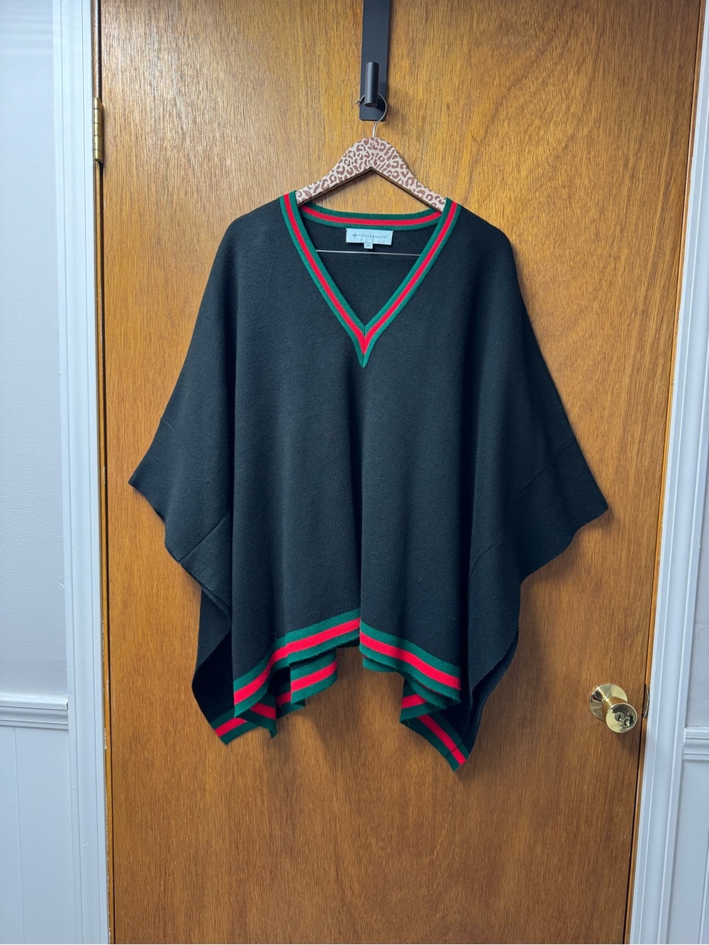 Tuckernuck Camden Knit Poncho Short Sleeve Knit Pullover Black Red Green OS - Picture 11 of 11